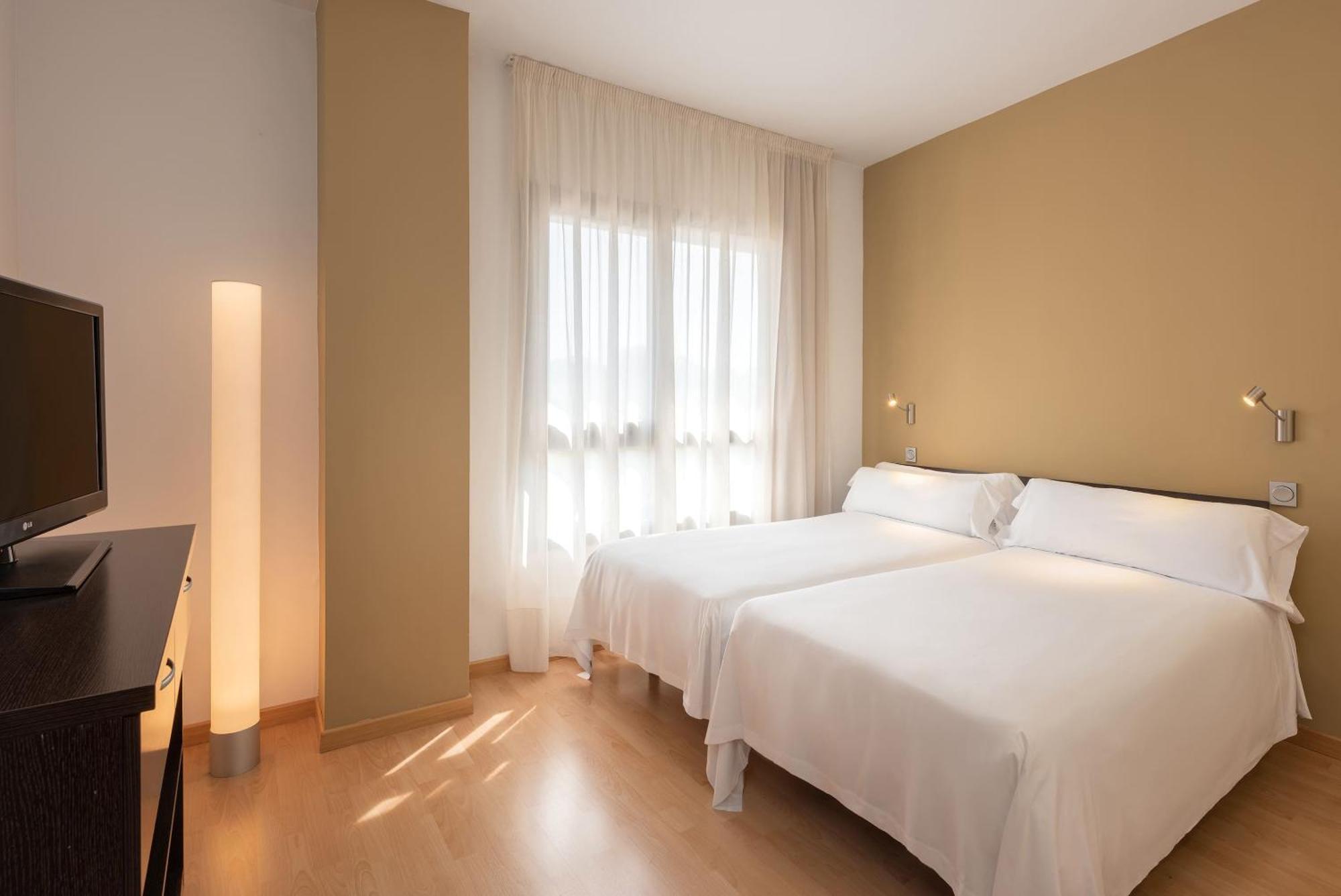 Madrid Airport Suites, Affiliated By Melia — Photos 2
